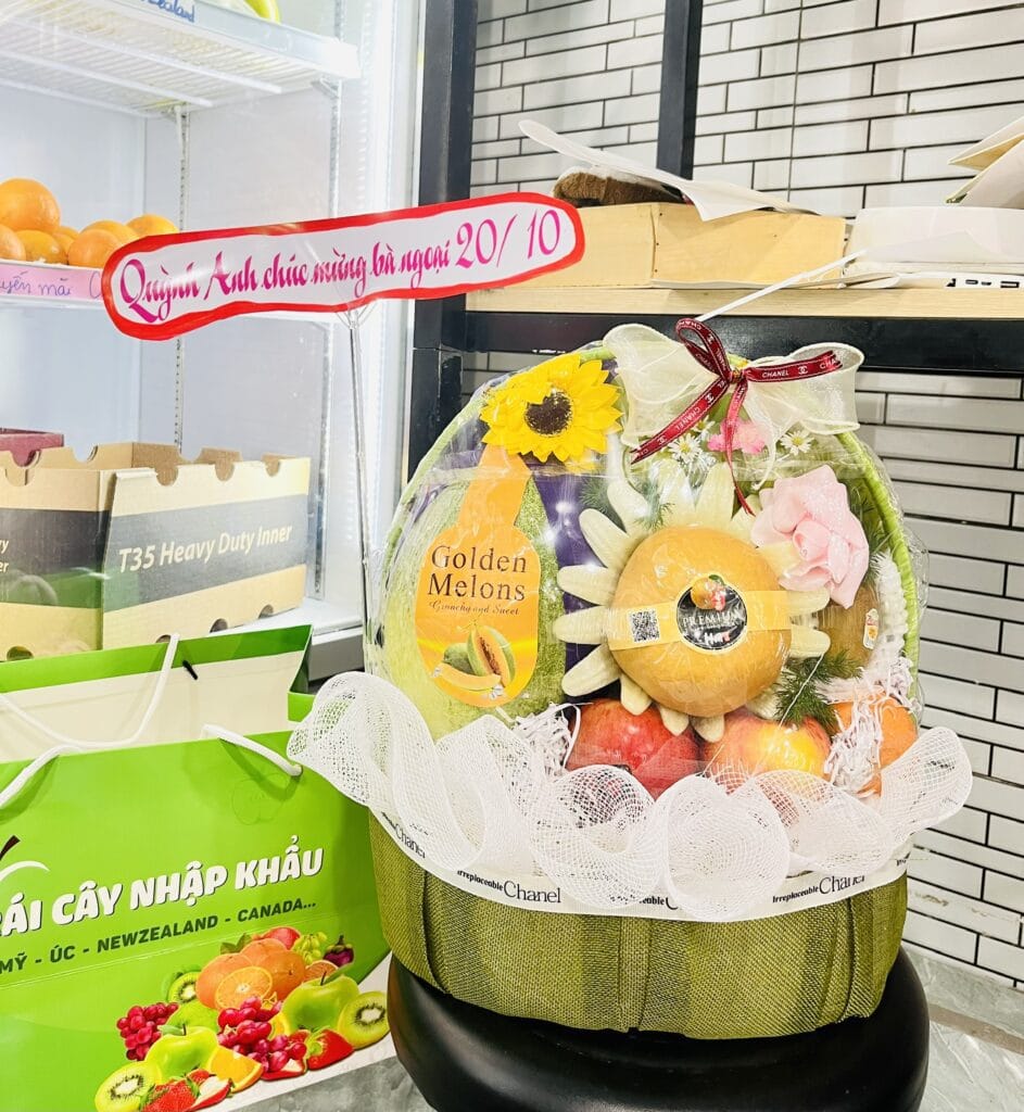 Gio-qua-trai-cay-day-du-cho-nguoi-lon-tuoi